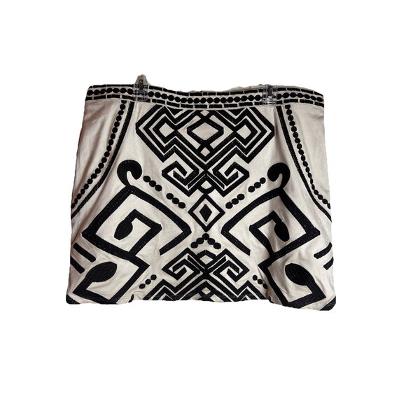 New Savanna Jane Cream Black Embroidered Boho Aztec Mini Faux Suede Skirt Sz 1X - Picture 1 of 11